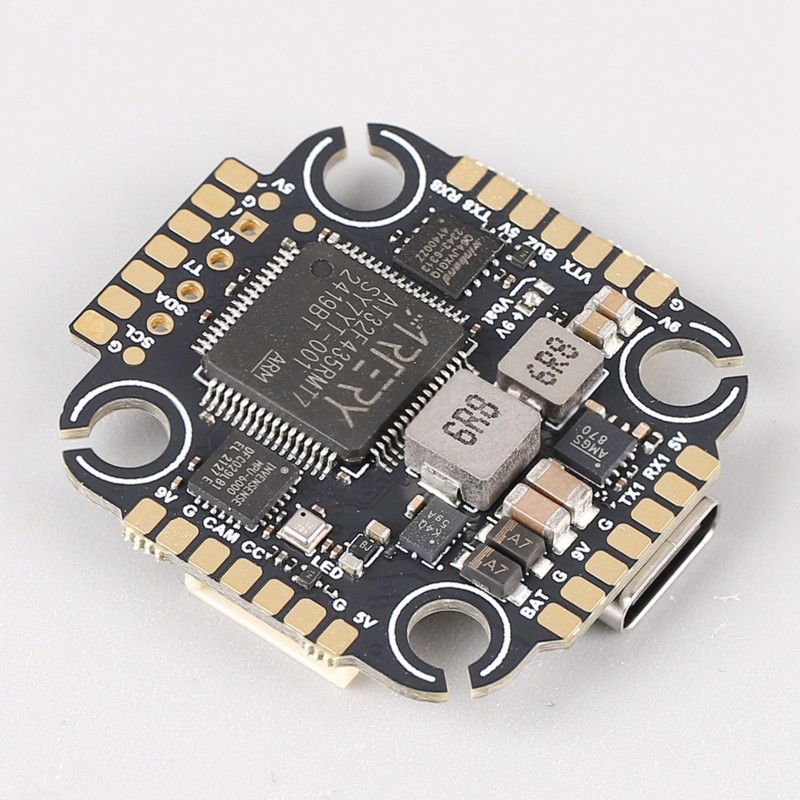 B68A ブラックシープ ルシッド FPV レーシングドロー - Drone Racing Flight Controller のレビューと価格